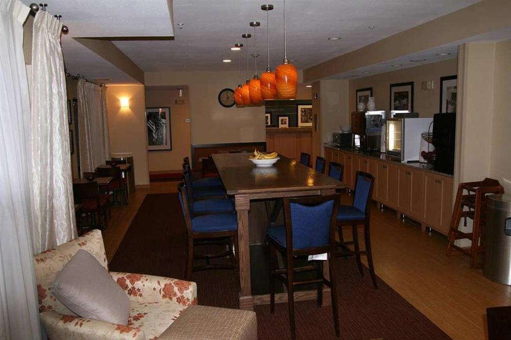 Hampton Inn Minneapolis-Burnsville Interior photo