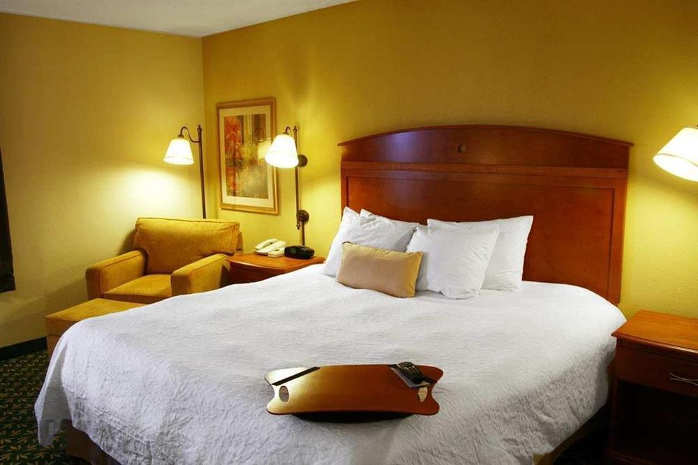Hampton Inn Minneapolis-Burnsville Room photo